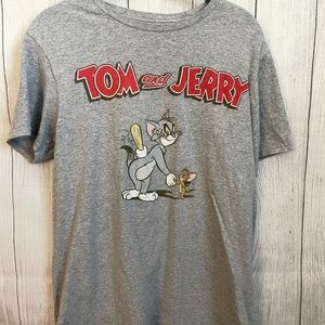 Tom and Jerry Tee shirt size medium unisex.